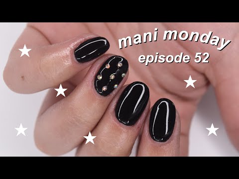 MANI MONDAY | black dip nails with rhinestones